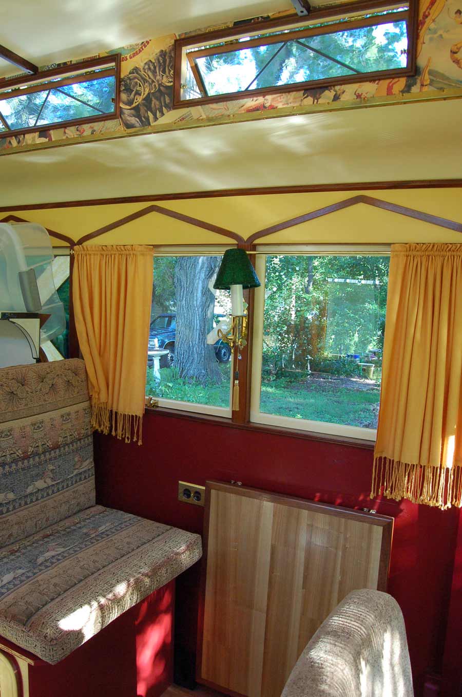 reo-speedwagon-campcar-6