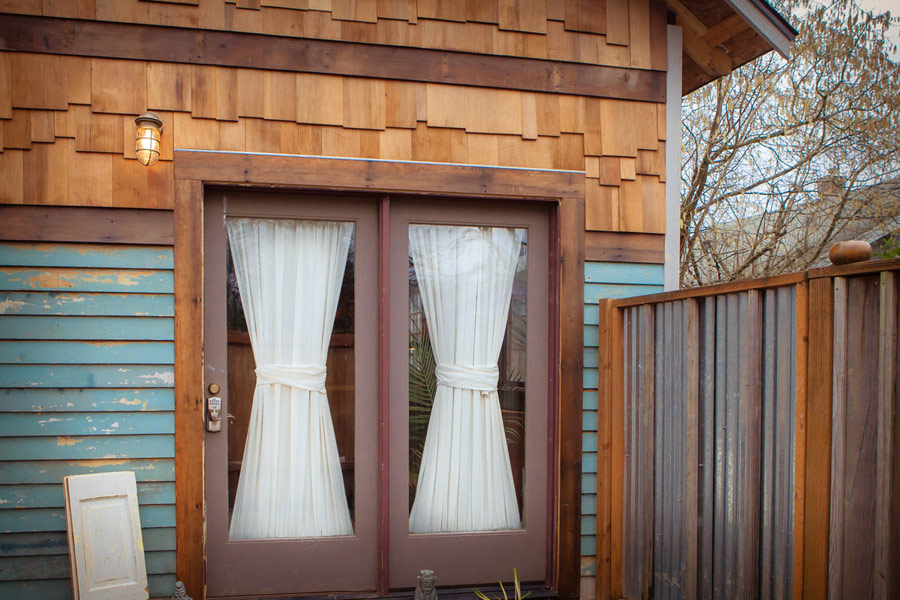 jenny-and-michaels-tiny-house-11