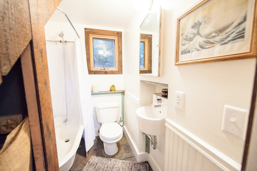 jenny-and-michaels-tiny-house-9