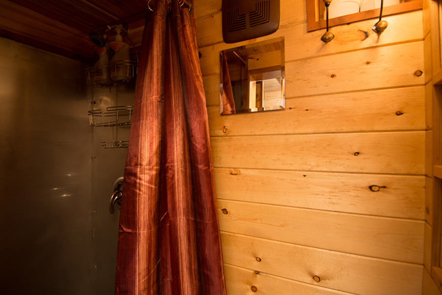 roly-poly-tiny-house-hotel-7