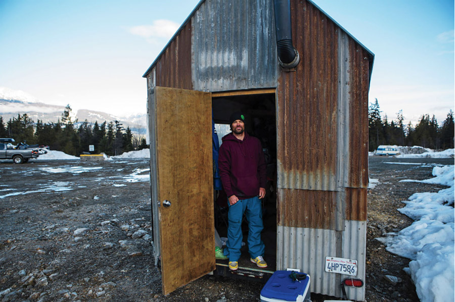 mike-basich-roaming-adventuremobile-11