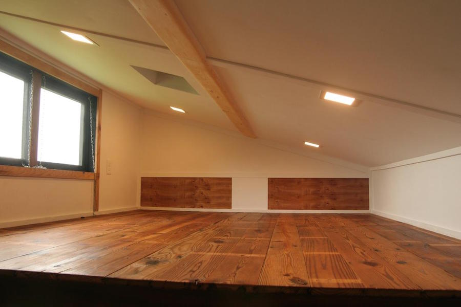 tiny-oakhurst-farmhouse-13