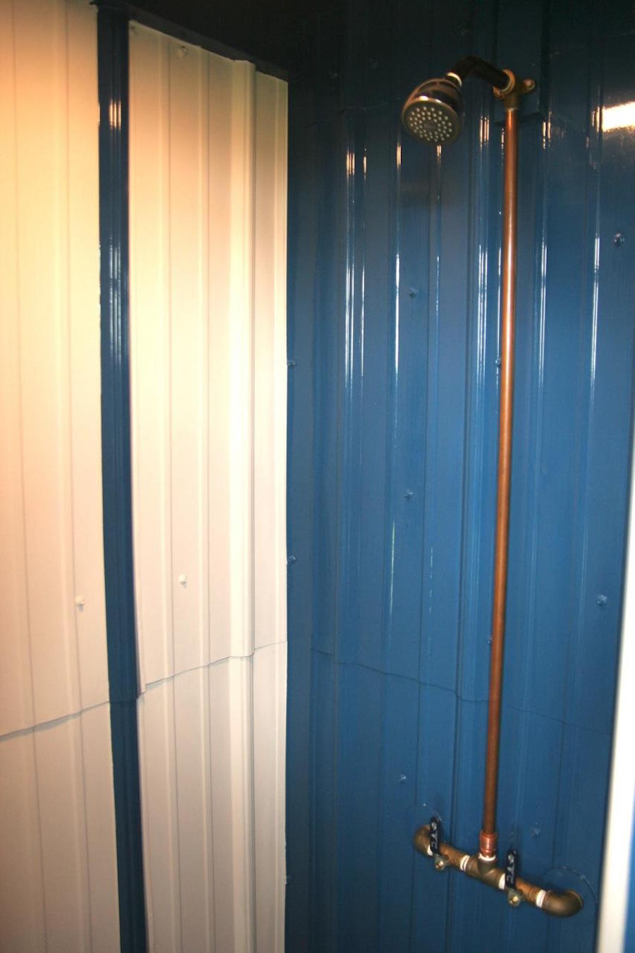 tiny-oakhurst-farmhouse-9