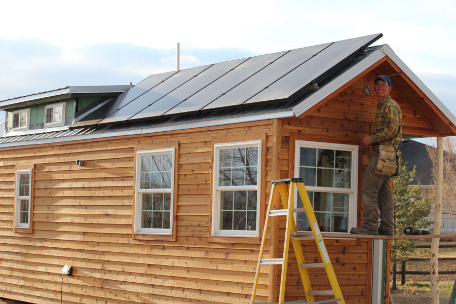 erin-and-dondis-tiny-house-9