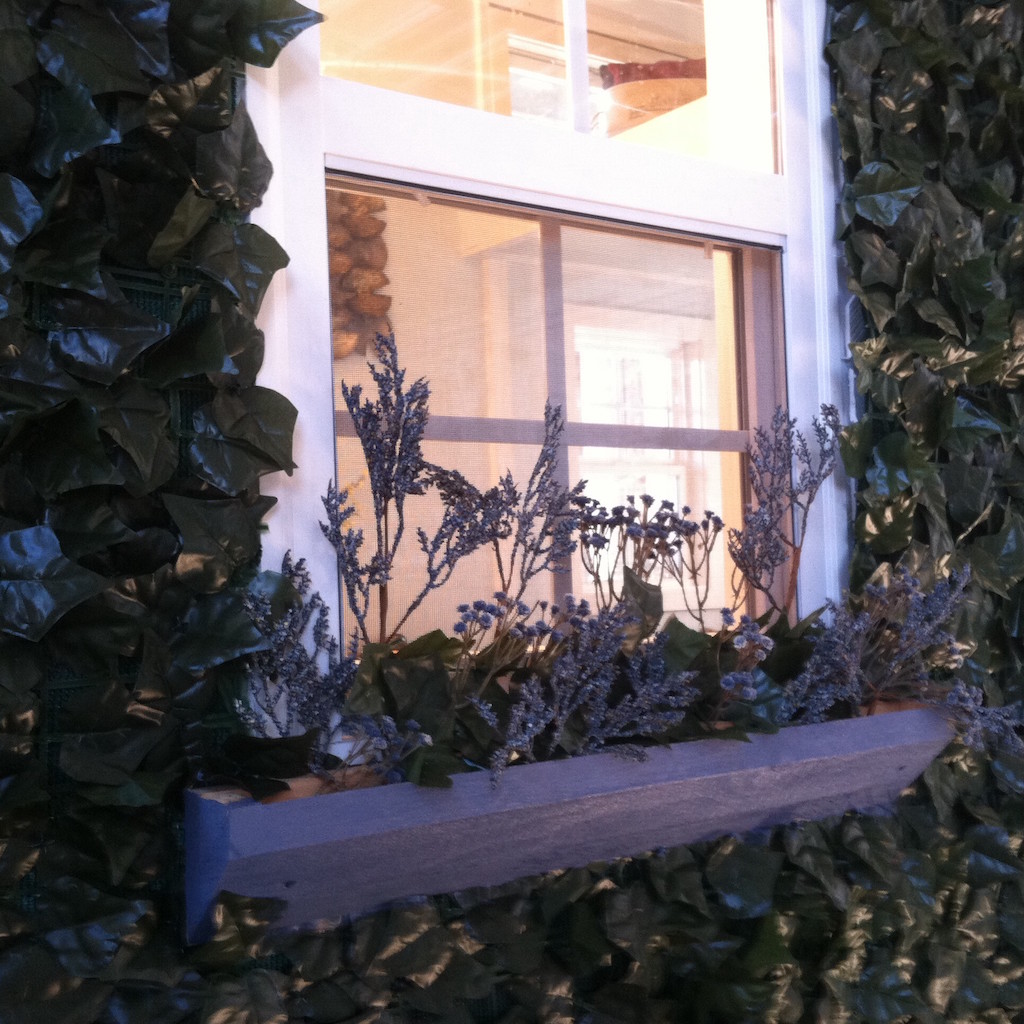 lightweight-tiny-house-incredible-tiny-homes-9