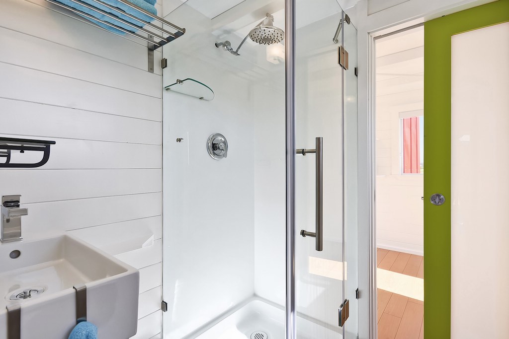 custom-tiny-tiny-living-homes-14