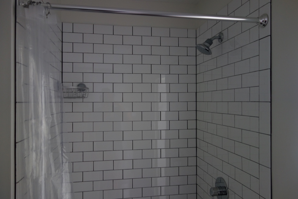 container-homes-airbnb-carolina-beach-nc-12