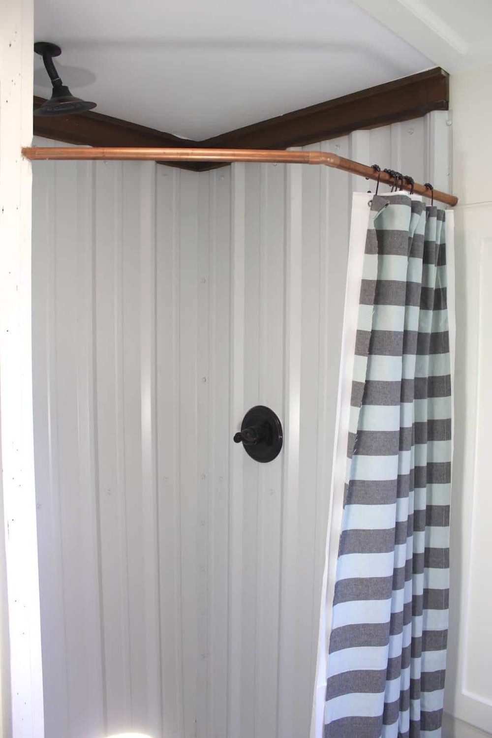 handcrafted-movement-tiny-house-17