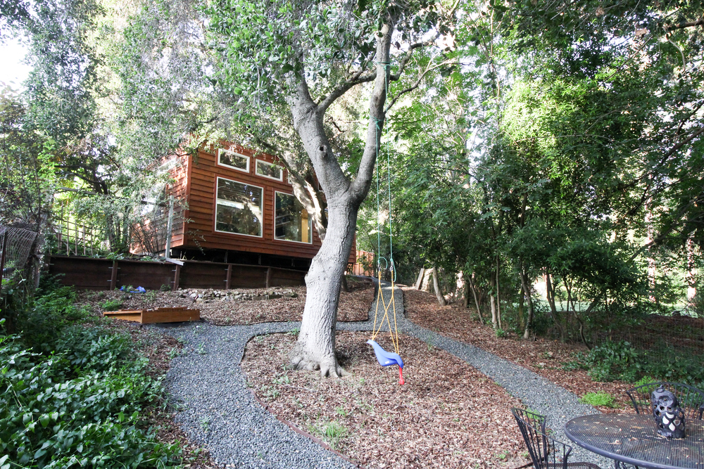 urban-cabin-tiny-portable-cedar-homes-15