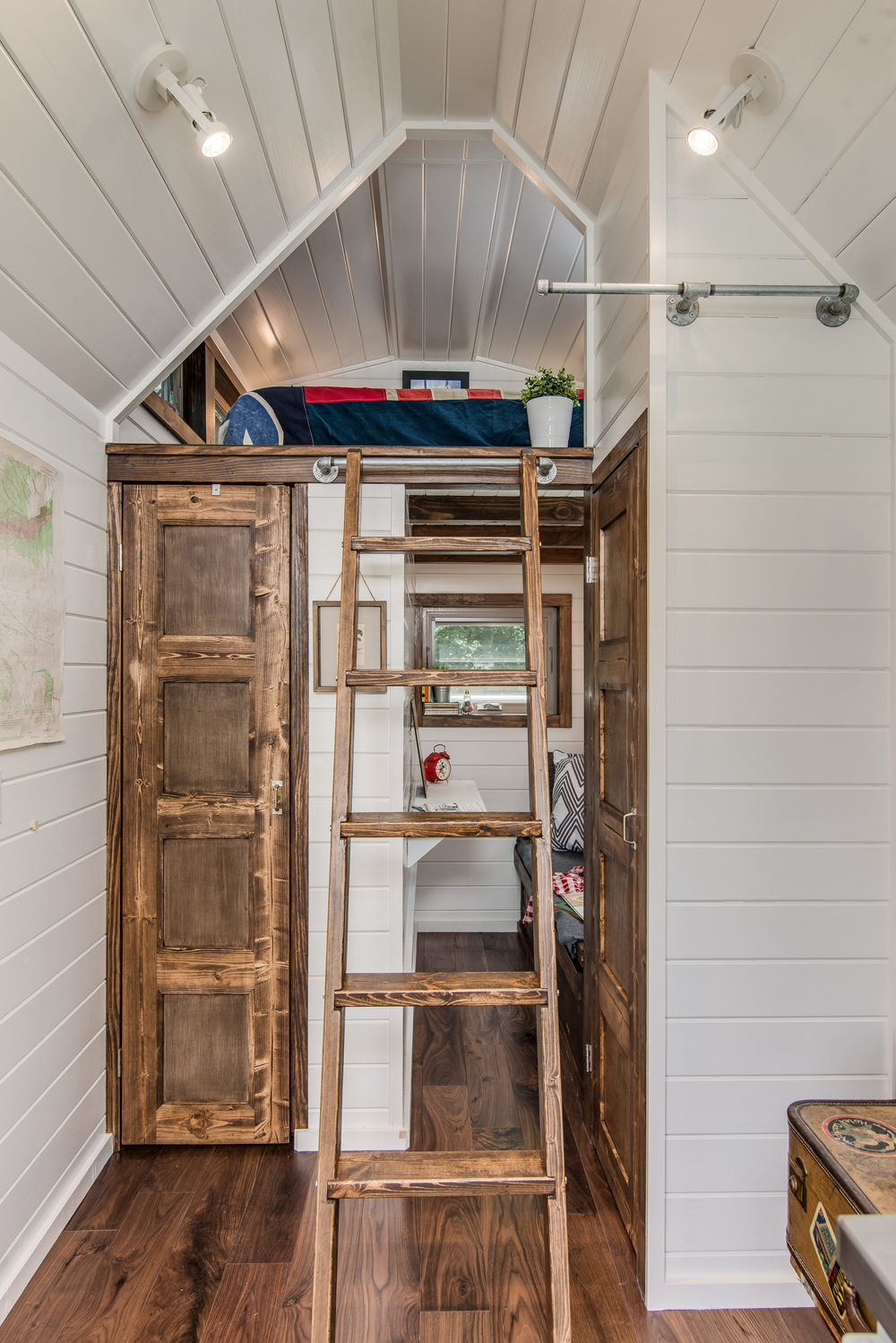 cedar-mountain-new-frontier-tiny-homes-13