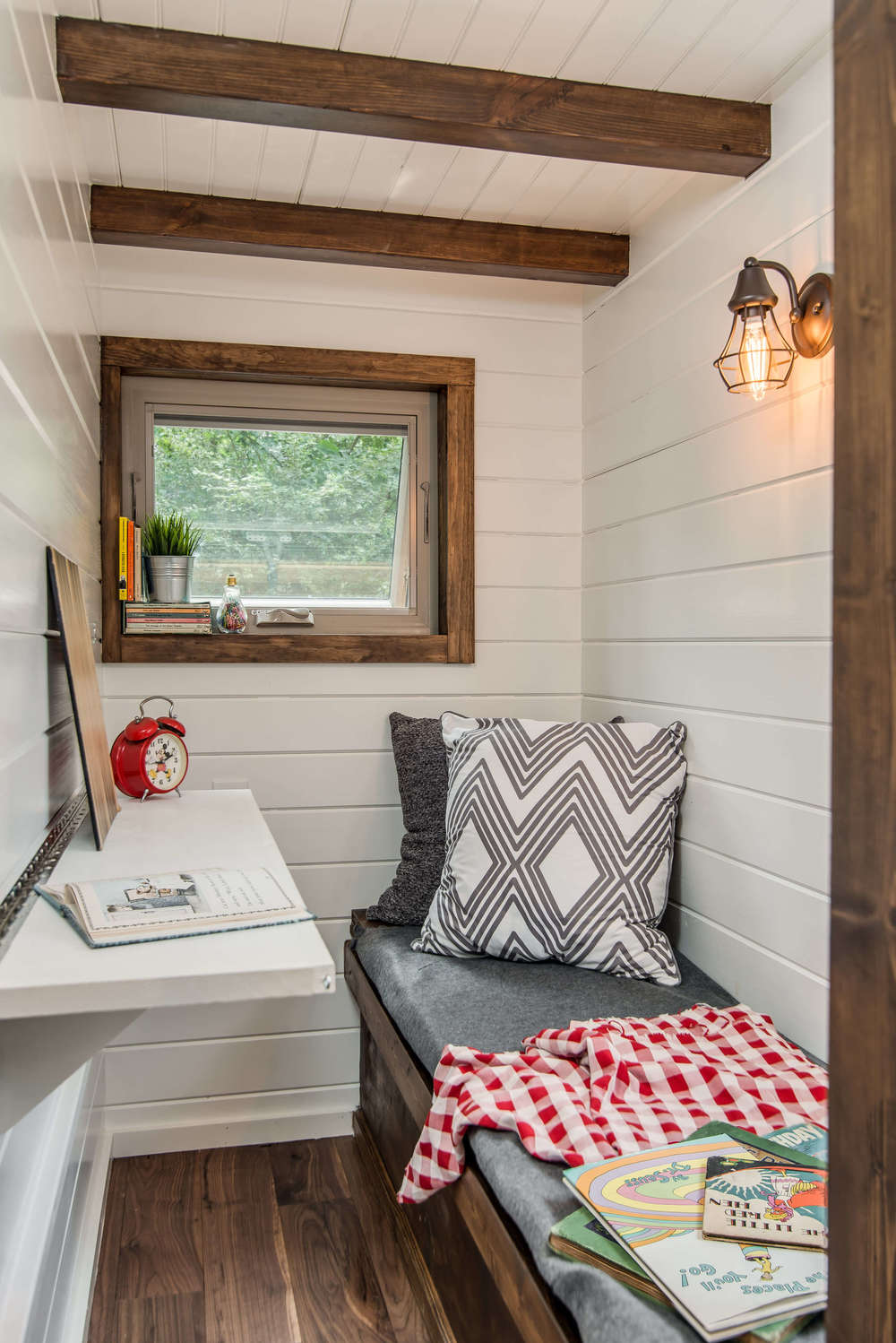 cedar-mountain-new-frontier-tiny-homes-8