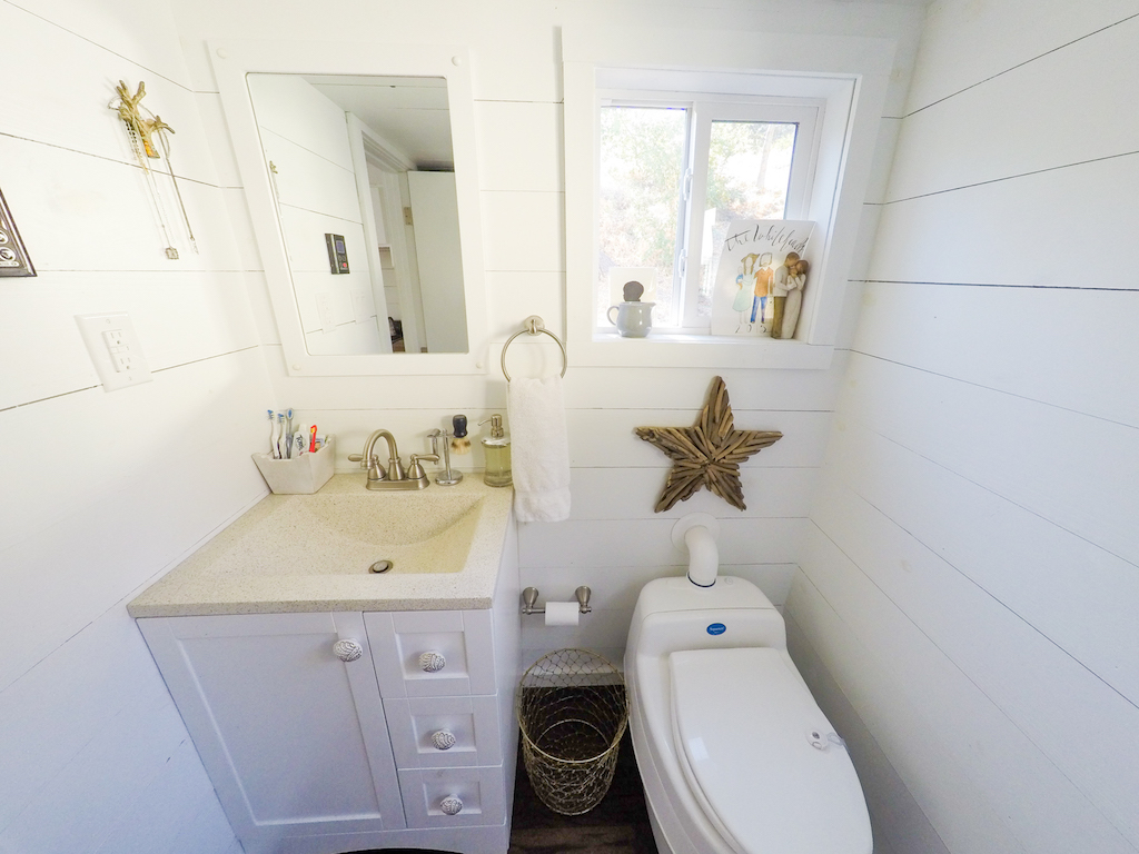 san-francisco-tiny-house-family-12