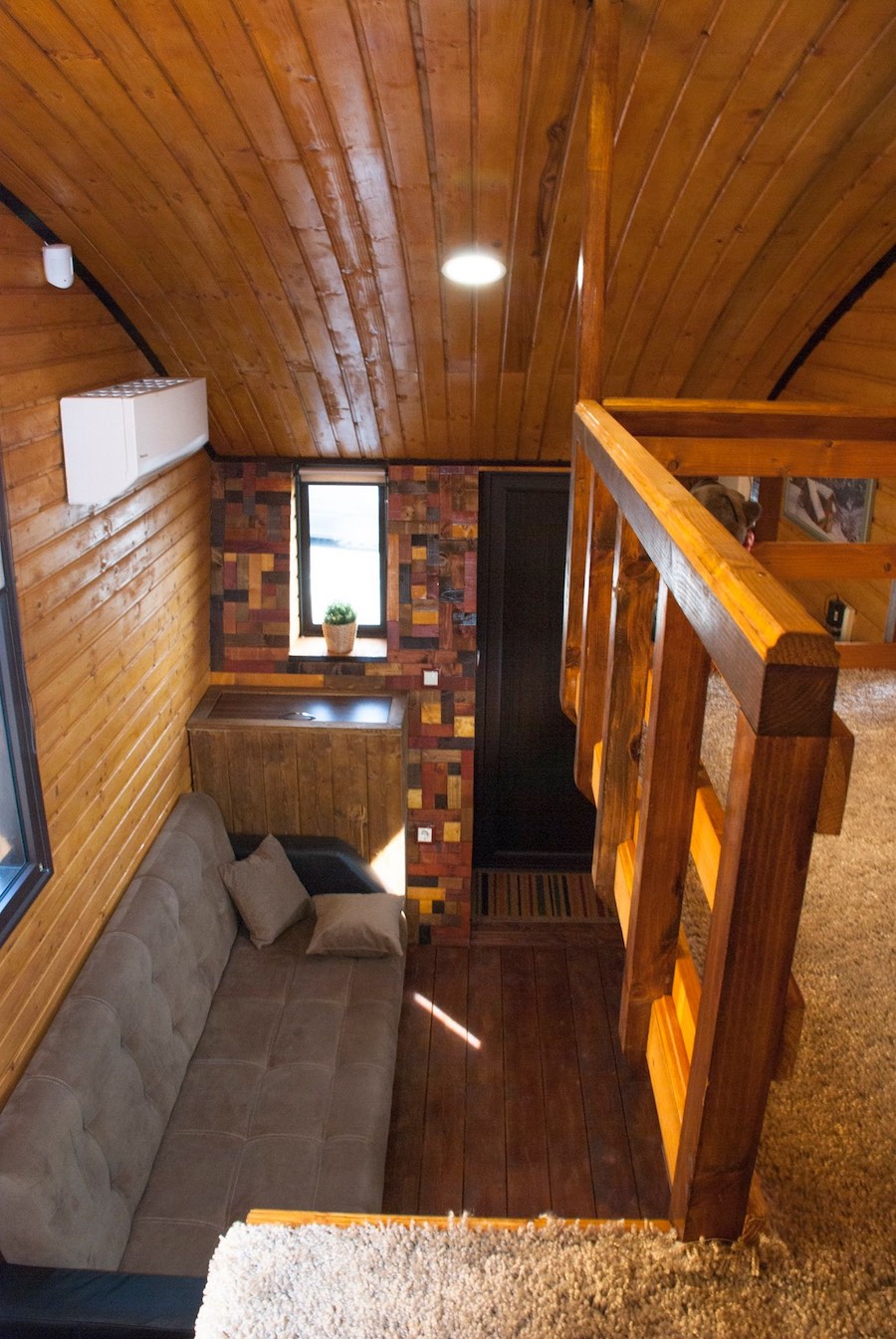 aero-camphouse-tiny-house-bulgaria-9