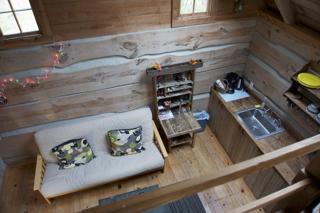 tiny-cabin-10