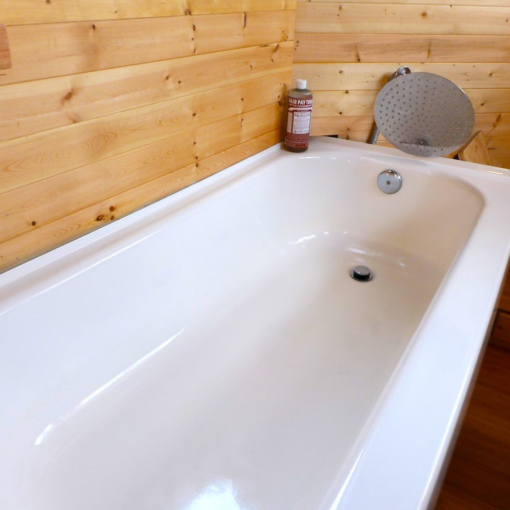 shiny-tiny-house-washington-7