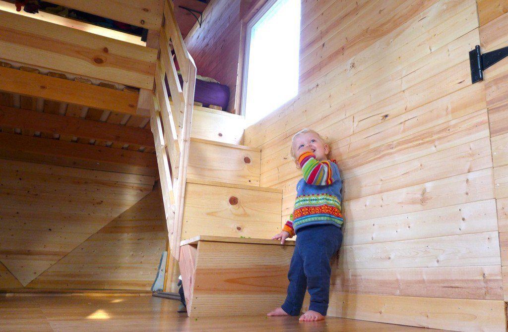 shiny-tiny-house-washington-8