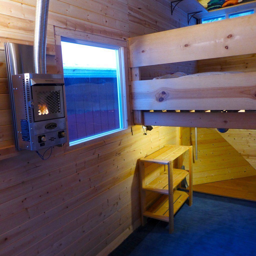 shiny-tiny-house-washington-9