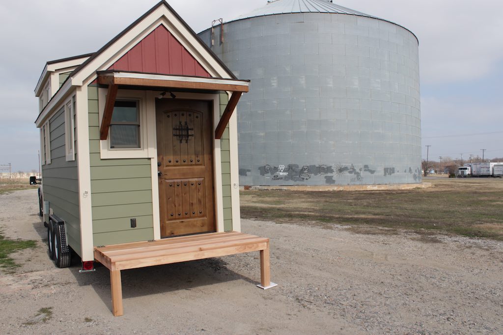 the-stopover-tiny-house-dallas-texas-11