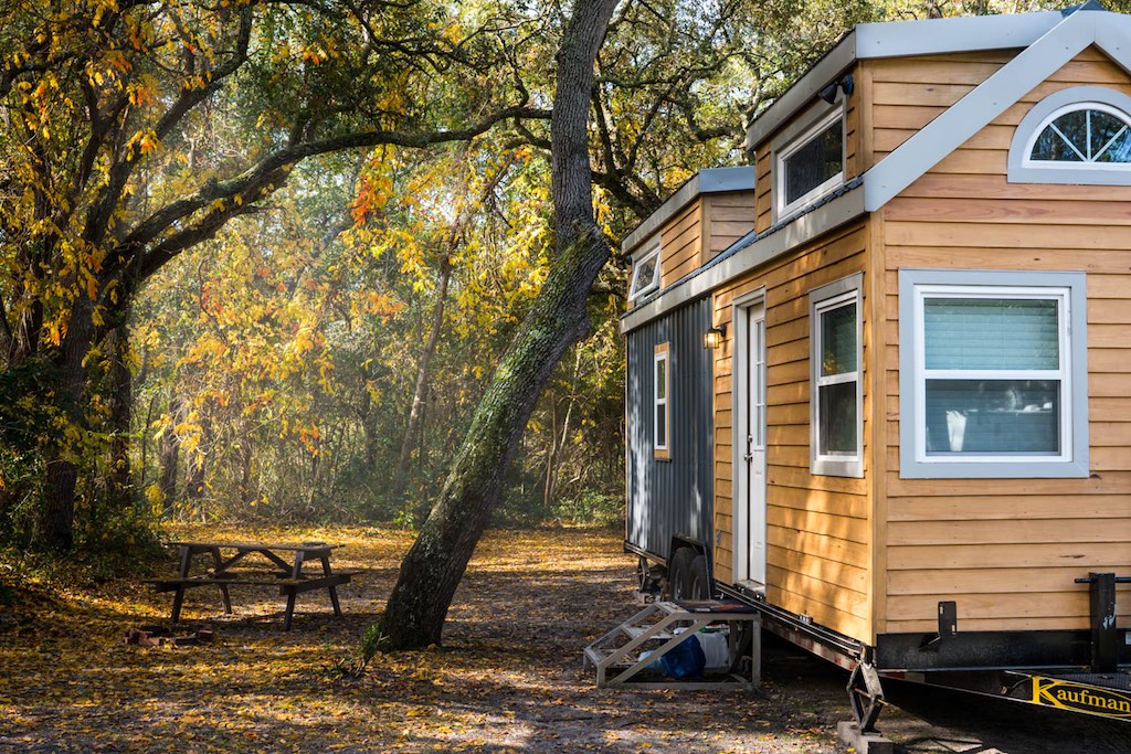 little-bitty-tiny-house-9