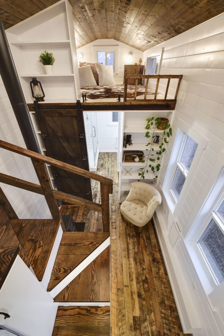 Rustic Loft Tiny House Swoon