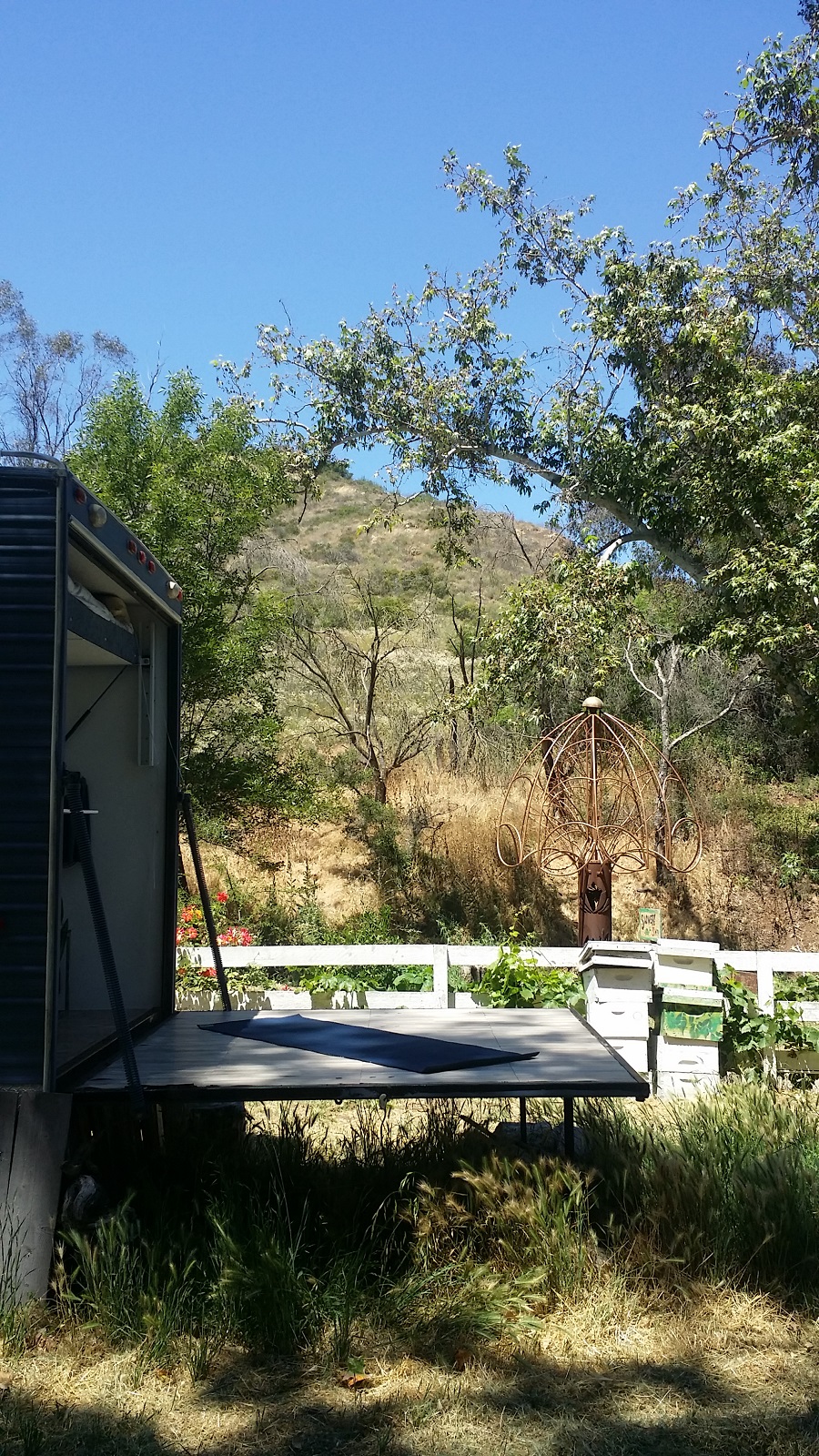 ocean-inspired-5th-wheel-10