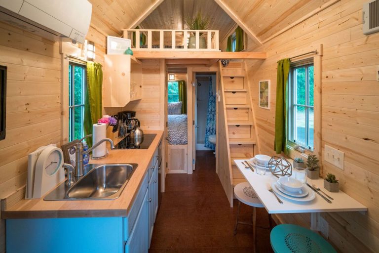 Zoe – Tiny House Swoon
